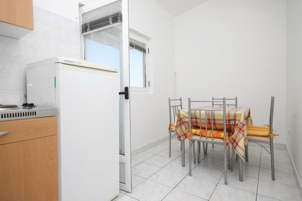Apartments Niko Metajna, Island Pag Exterior foto